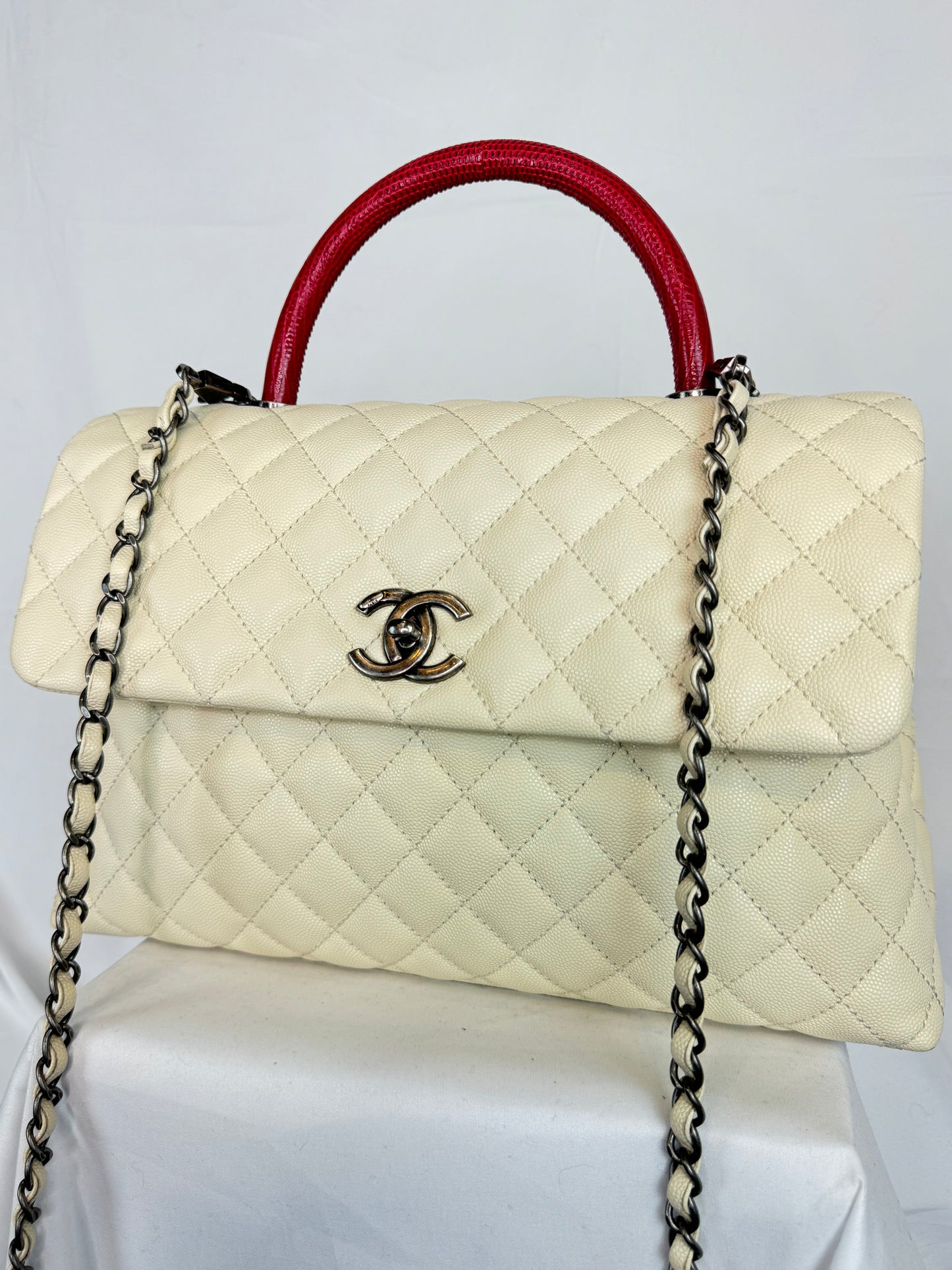 COMES WITH BOX - Chanel Cream Calfskin w/ Red Lizard Handle Coco Handle Flapbag Ruthenium