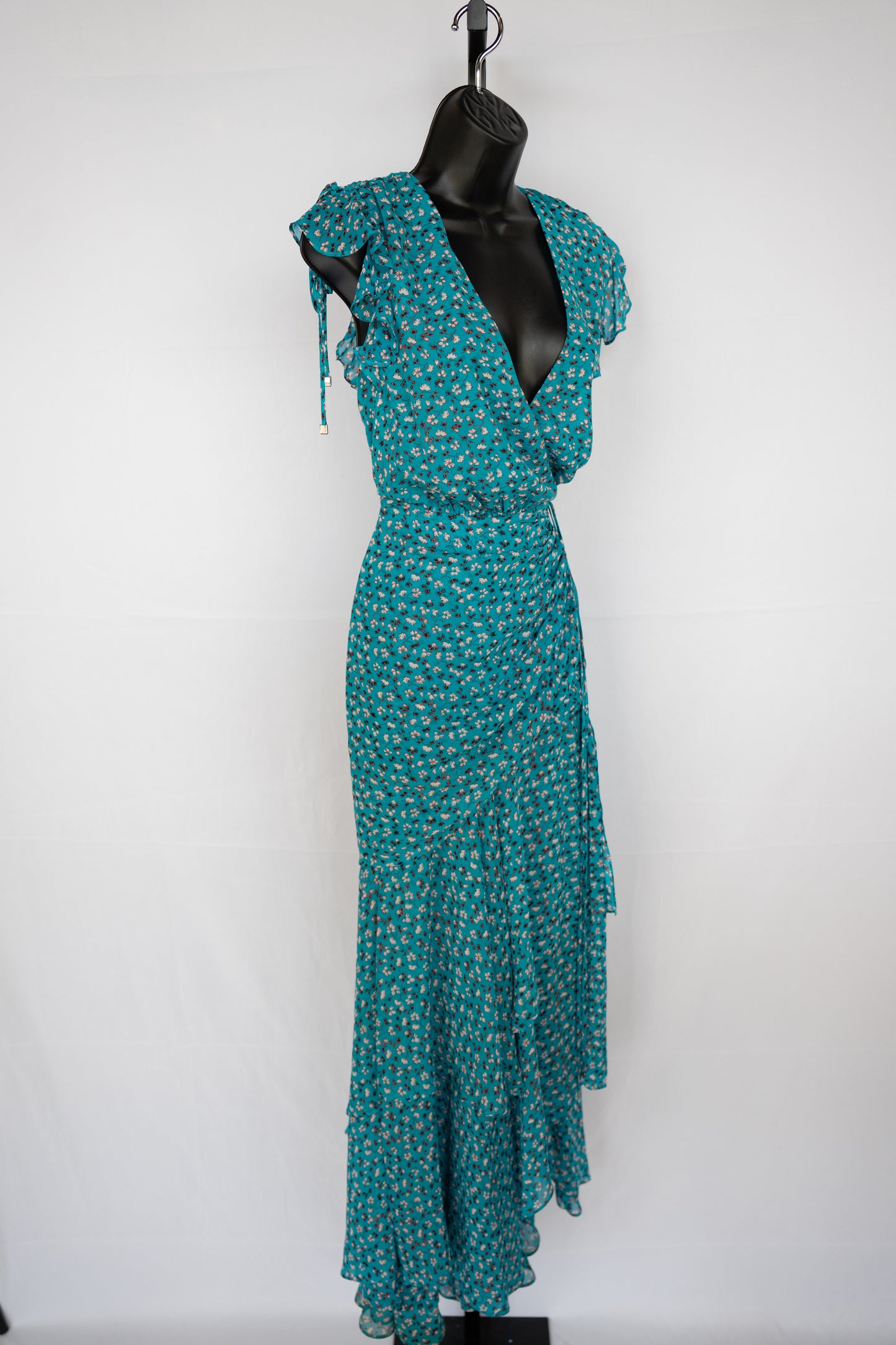 Veronica Beard Blue Silk Floral Cap Sleeve V-Neck Maxi Dress w/ Ruching