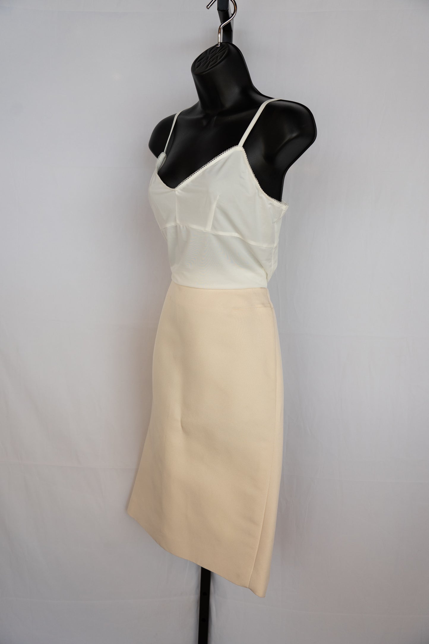 Gucci Cream Knee-Length Silk Pencil Skirt