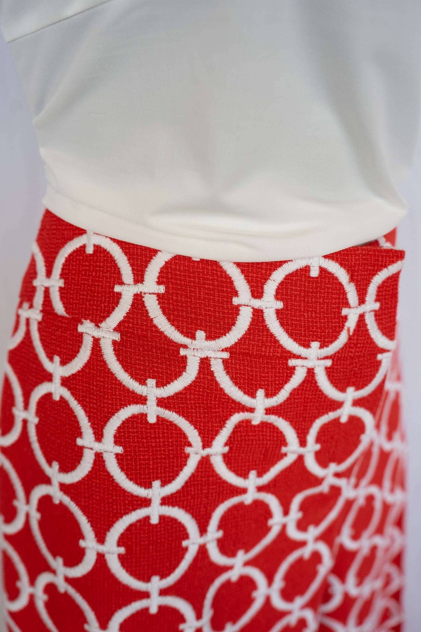 Escada Red Tweed Pants w/ White Connected Circle Detail Straight Leg Pants