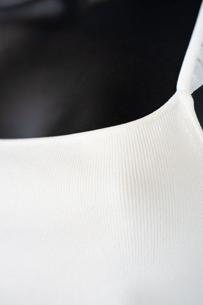 Alice + Olivia Cream White Ribbed Tank Top w Ruffle Straps