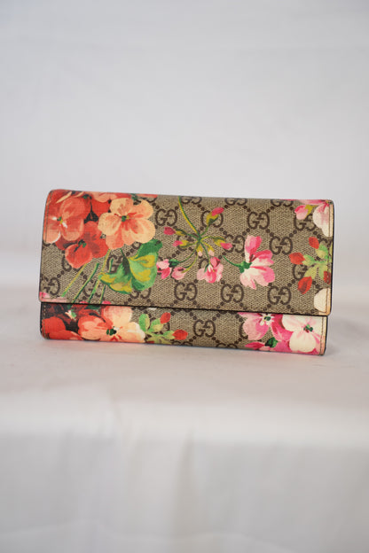 COMES WITH BOX -Gucci GG Blooms Monogram Long Bifold Button Wallet