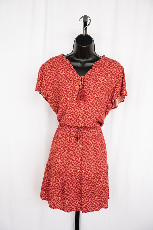 Paige Pink & Red Print Short-Sleeve Neck & Waist Tie Knee-Length Dress w Gold Specs