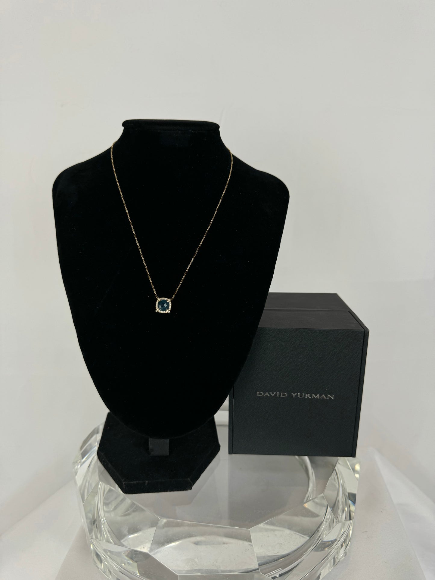 COMES with BOX - David Yuman PETITE CHATELAINE® PAVÉ BEZEL PENDANT NECKLACE 18K Yellow Gold with Hampton Blue Topaz and Diamonds