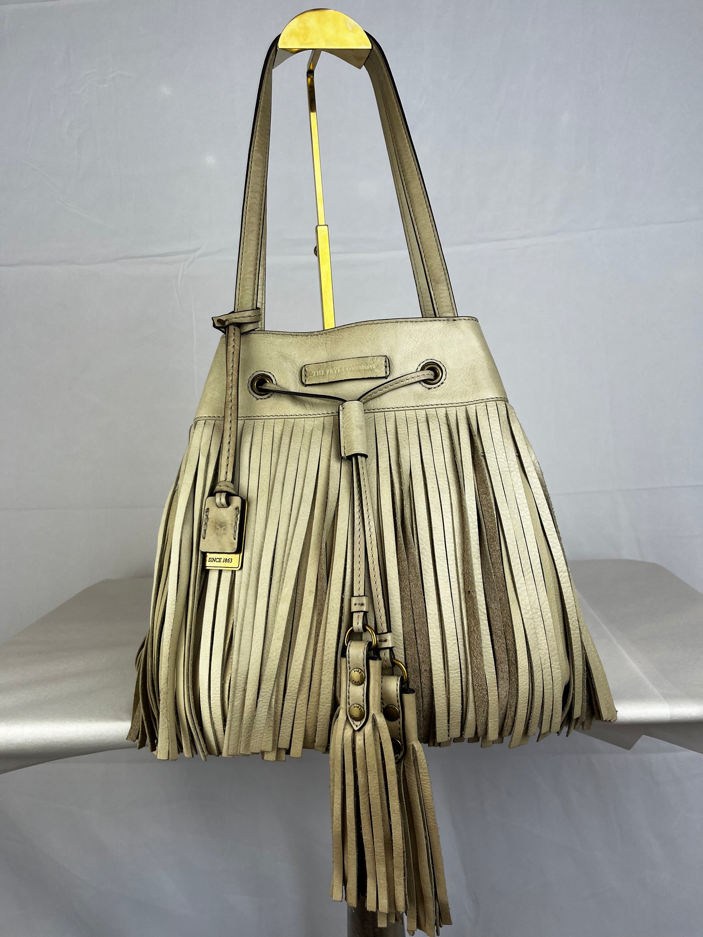 Frye Dusty Beige Leather Heidi Bucket Fringe Shoulder Bag w Tassels