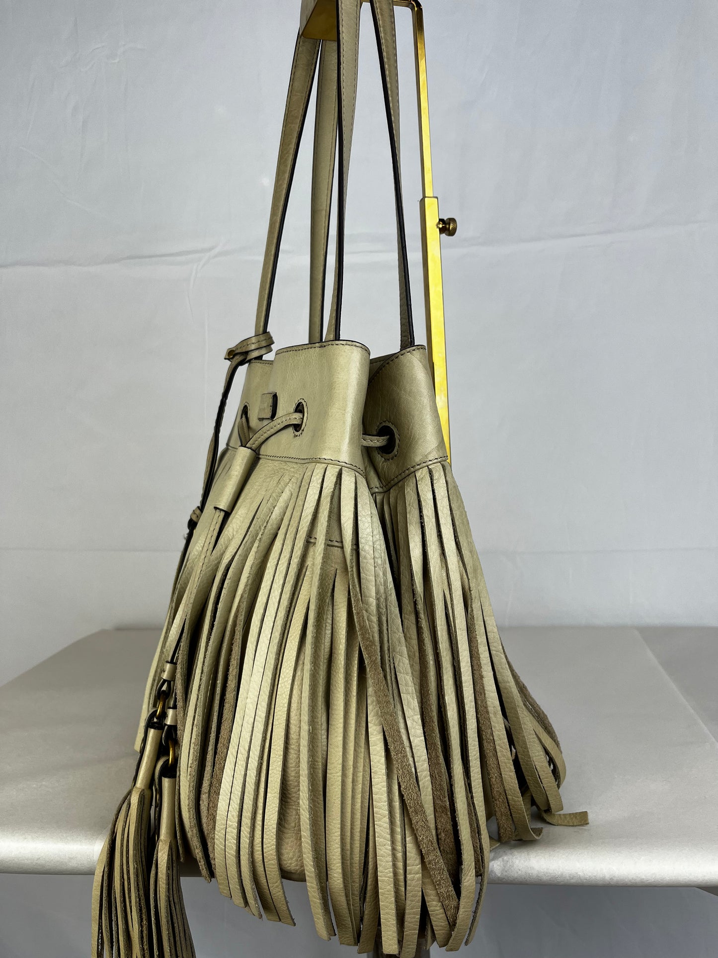 Frye Dusty Beige Leather Heidi Bucket Fringe Shoulder Bag w Tassels