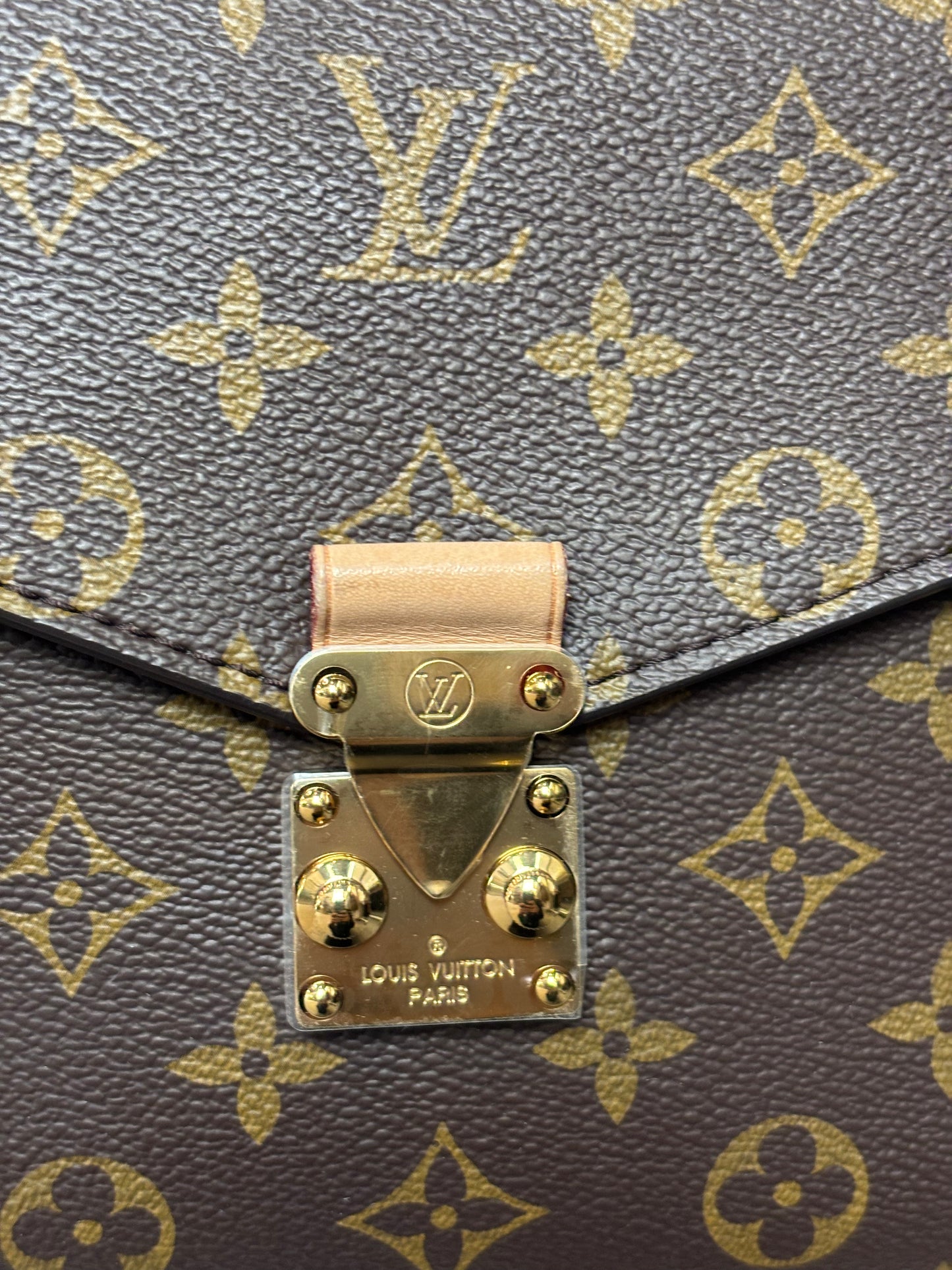 COMES WITH BOX & BAG - Louis Vuitton Monogram Pochette Metis Crossbody Bag