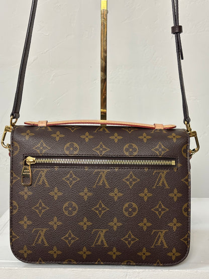 COMES WITH BOX & BAG - Louis Vuitton Monogram Pochette Metis Crossbody Bag