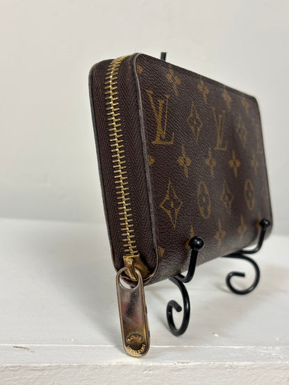 COMES W/ DUSTBAG - Louis Vuitton Brown Monogram Zippy Wallet