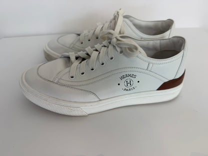 W Box-Hermes White Leather Brown Heel Accent "Get" Sneakers w Logo Stencil
