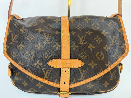 Louis Vuitton Monogram Saumur 30 Crossbody Messenger Bag