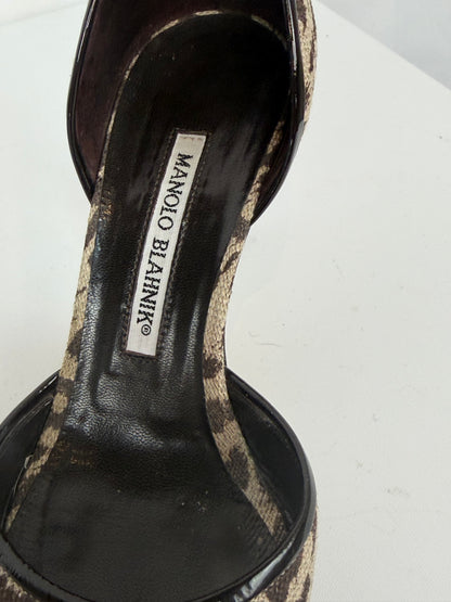 Manolo Blahnik Leopard Print Pointed Toe Stilettos