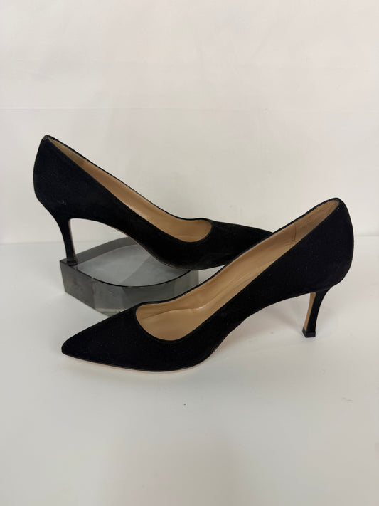 Manolo Blahnik Black Suede Pointed Toe Pumps
