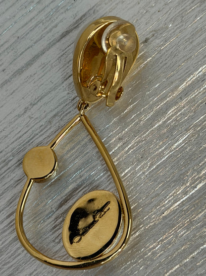 Oscar De La Renta Tear Drop Gold Frame Pearl Cabochon Drop Clip On Earrings