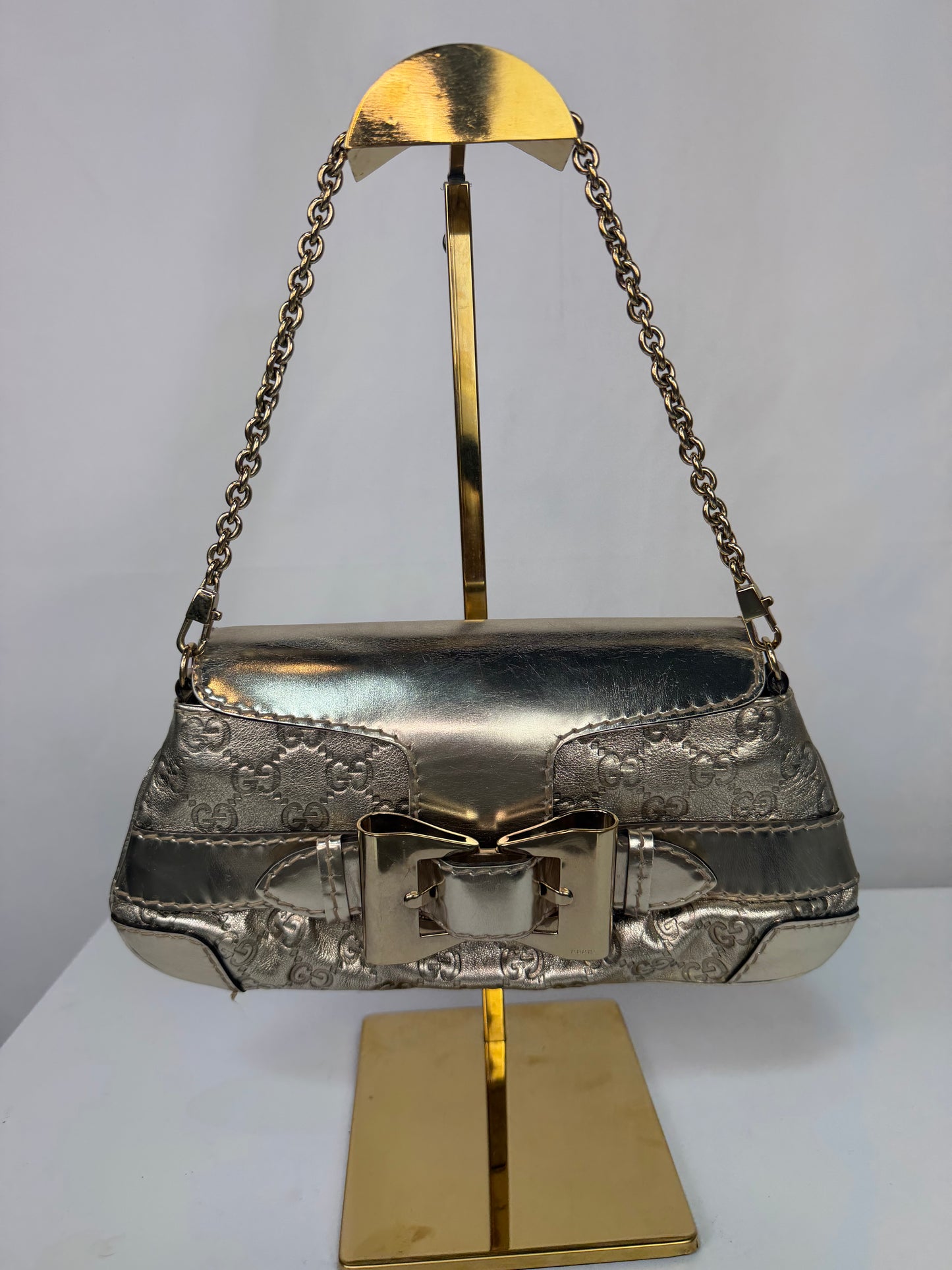Gucci Gold Metallic "Queen Bow Chain Clutch" Embossed Monogram Bag