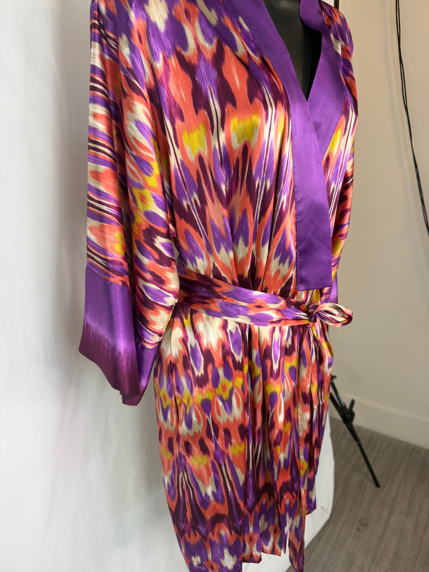 Oscar De La Renta Silk Purple Pink Yellow Print 3/4 Sleeve Kimono dress / Robe
