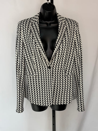 Akris Punto Black & White Block Print Blazer (HAS MATCHING BLOUSE)