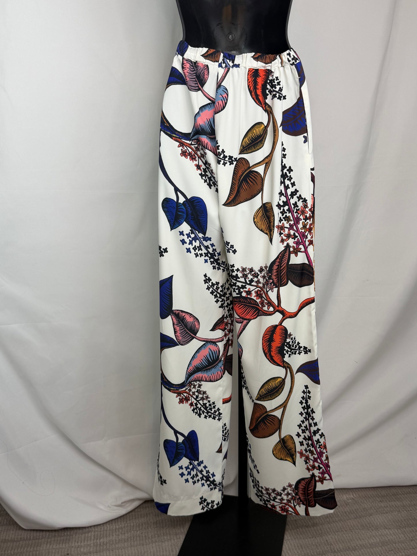 Stine Goya White w Multicolor Floral Drawstring Relaxed Fit Wide Leg Pants