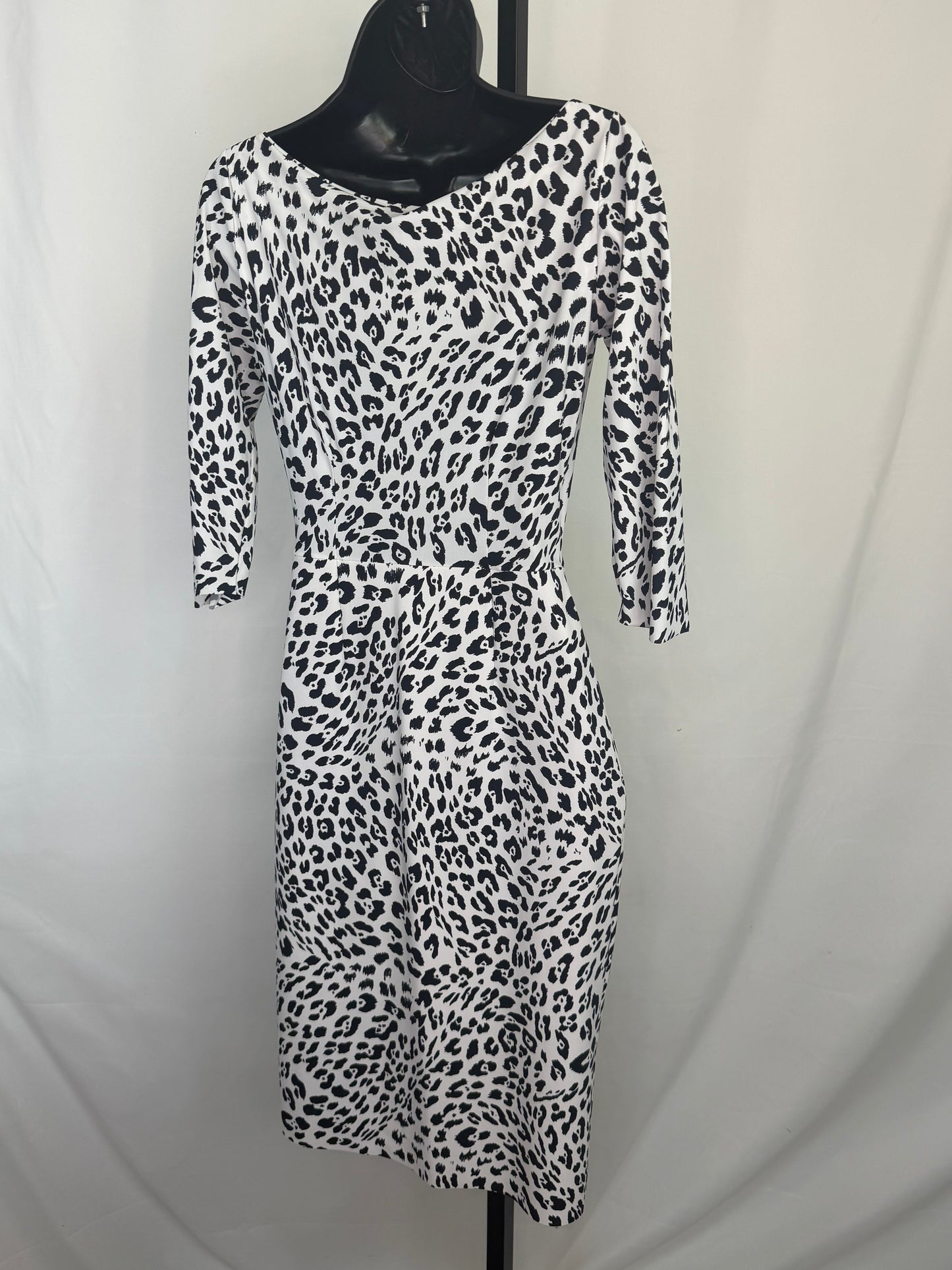 Chiara Boni Black & White Leopard Print 1/2 Sleeve Fitted Knee-Length Dress NWT