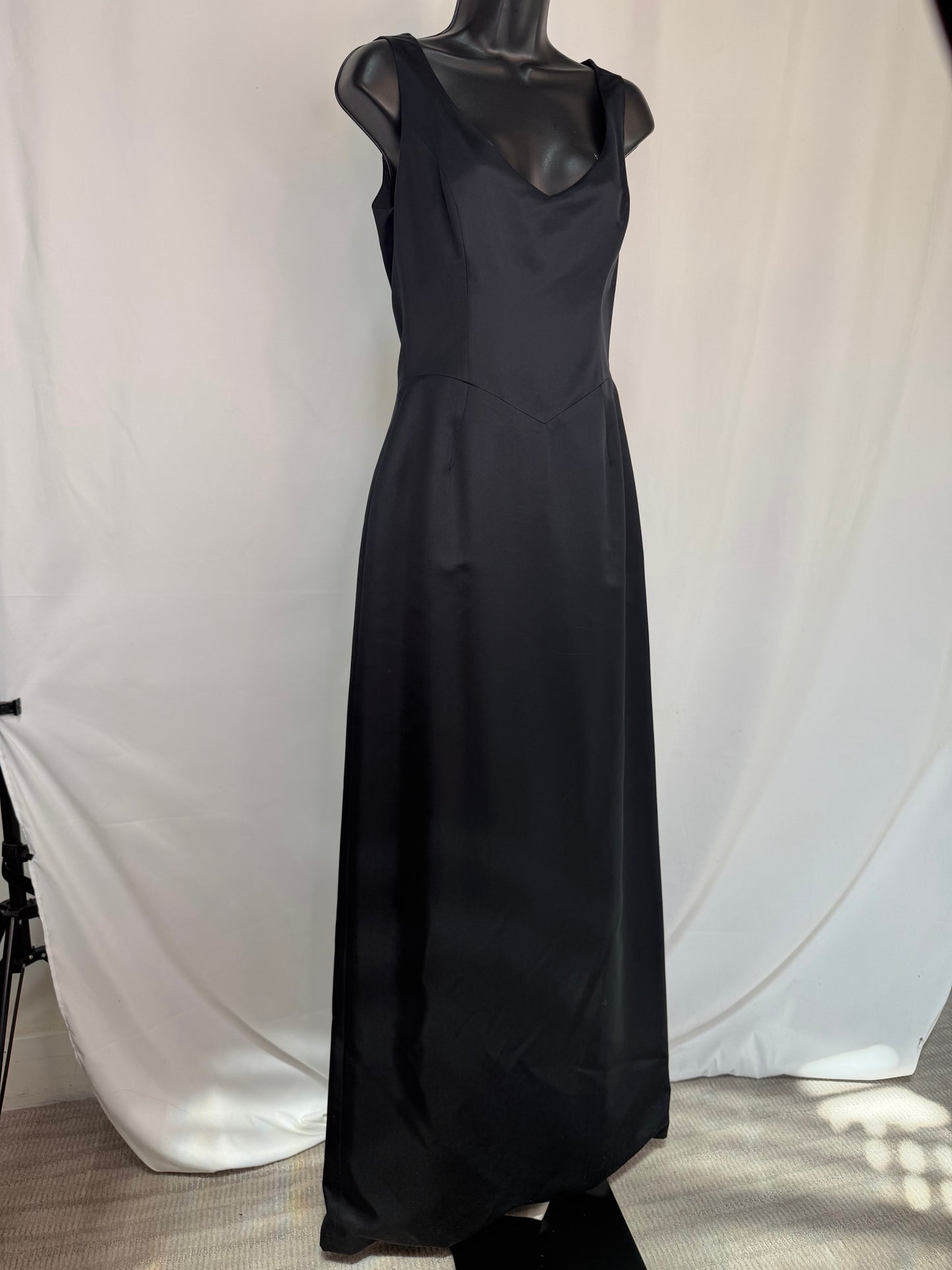 Black V-Neck Gown w/ Off-White Train in Back