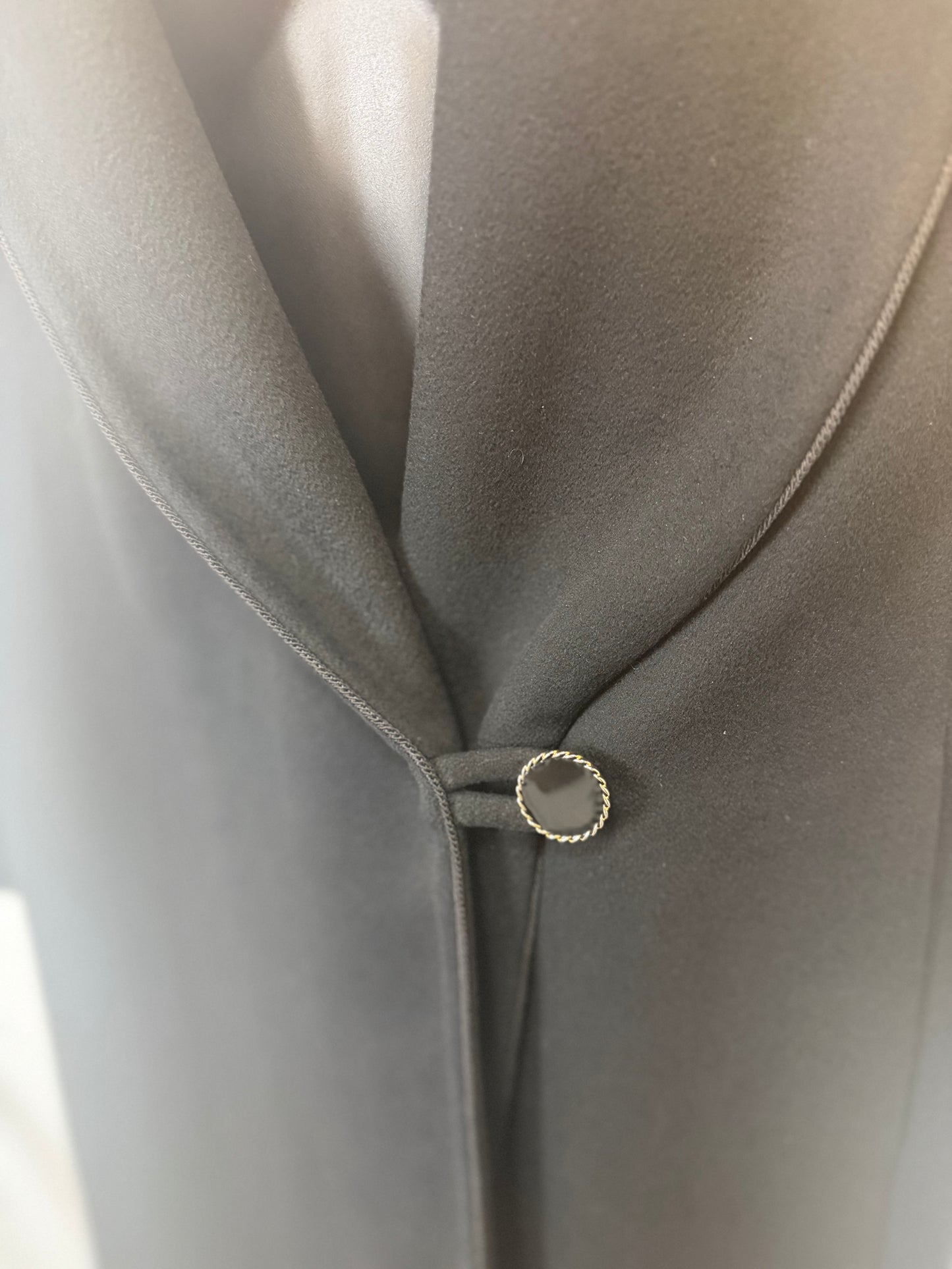 Fleurette Cashmere Black Shawl Collar Single Button Full-Length Coat