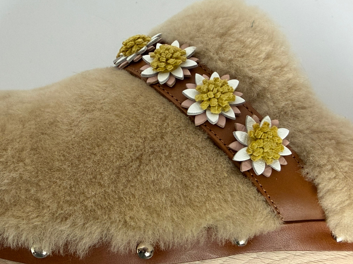 Fabrizio Viti Beige Shearling Daisy Clogs w Wood Base