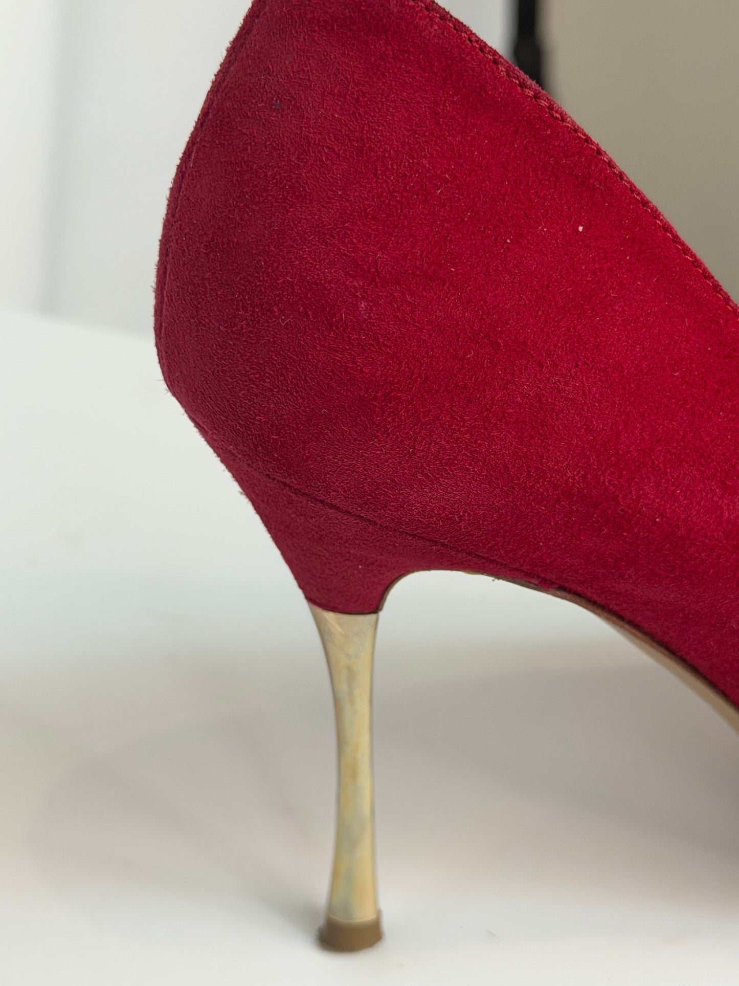 Nicholas Kirkwood Suede Red Pointed Toe Heels