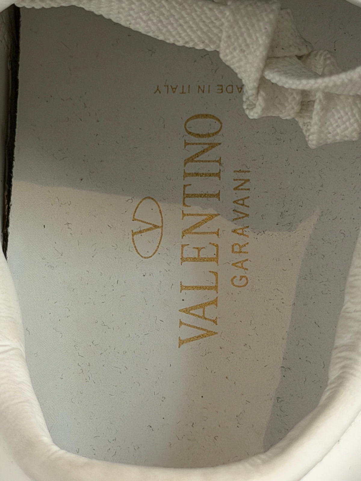 Valentino White w Black Stripe & Rockstud Detail Low Top Sneakers