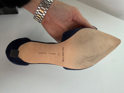 Manolo Blahnik Suede Navy Pointed Toe Cross Straps Heels