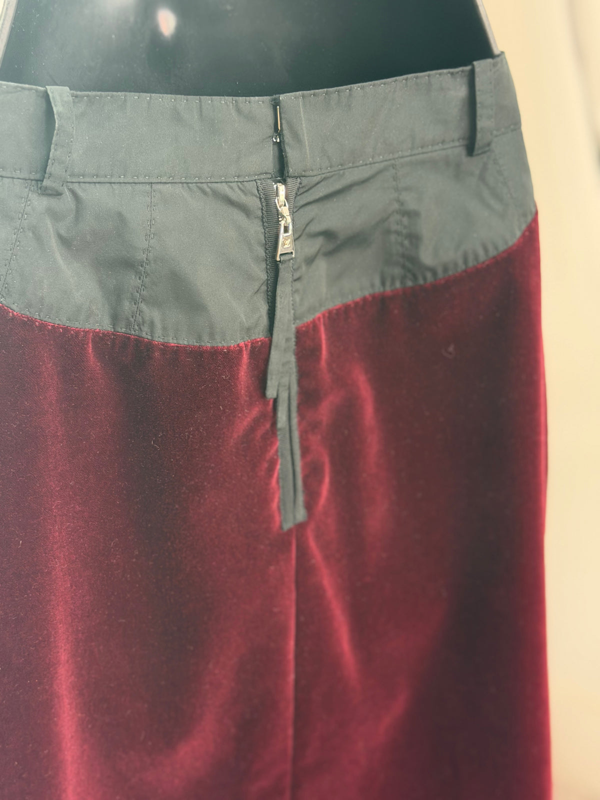 Louis Vuitton Black Burgundy Velvet Midi Skirt w Bow Detail
