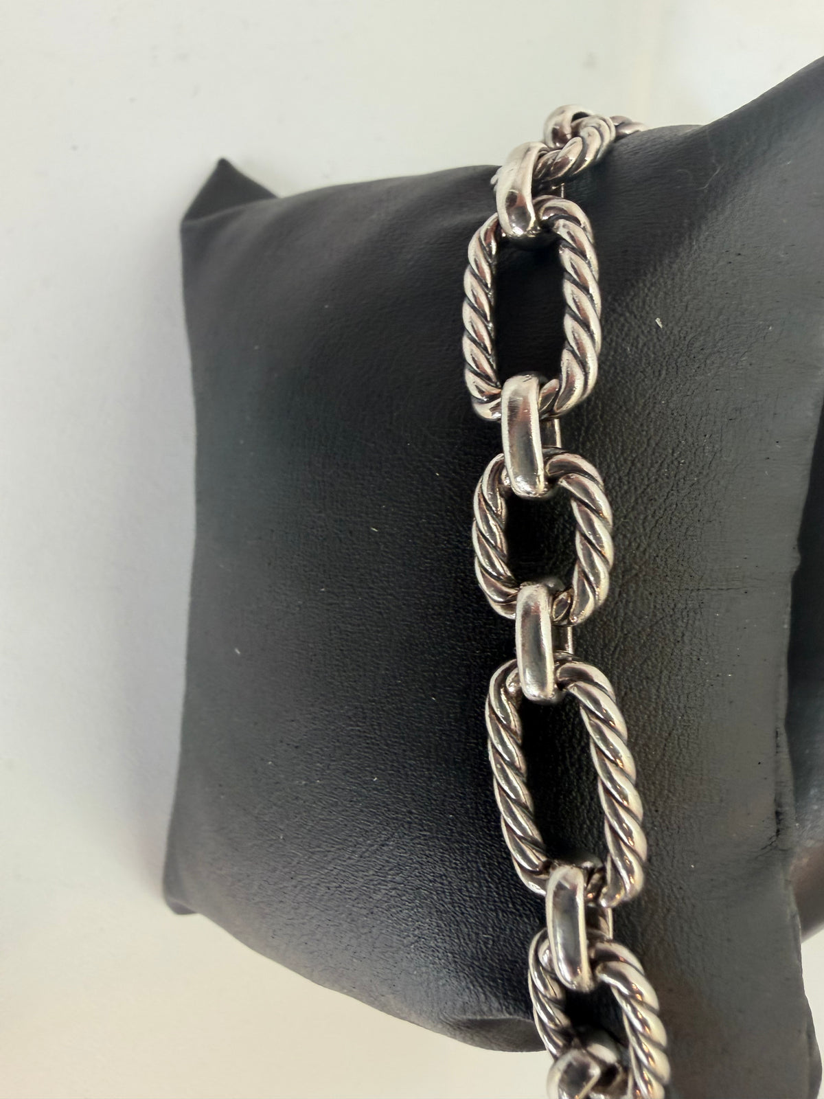 COMES WITH BAG - David Yurman Sapphire Toggle Cushion Link Chain Bracelet