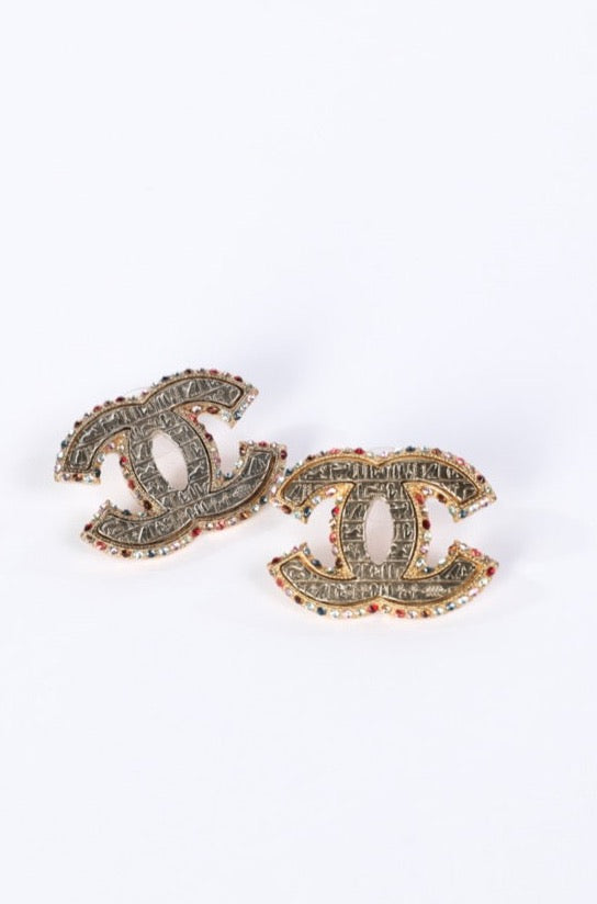 Chanel 2019 Fall/Winter Collection CC Hieroglyphic Multicolor Stone Earrings - Brass
