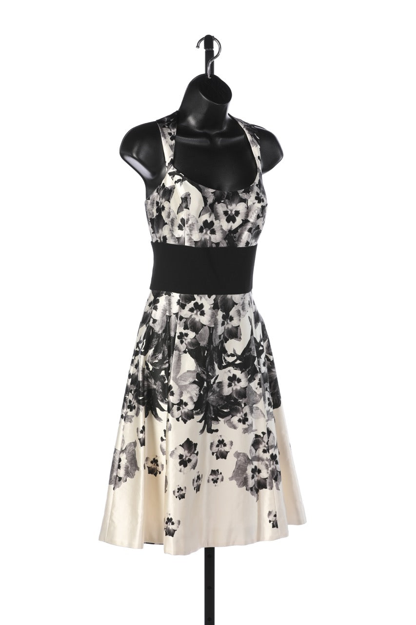 Prabal Gurung Floral Scoop Neck w Black Waistband Knee-Length Dress