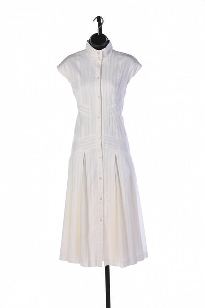 Pamella Roland White Sleeveless Mock Neck Button Up Midi Dress w Pleated Skirt