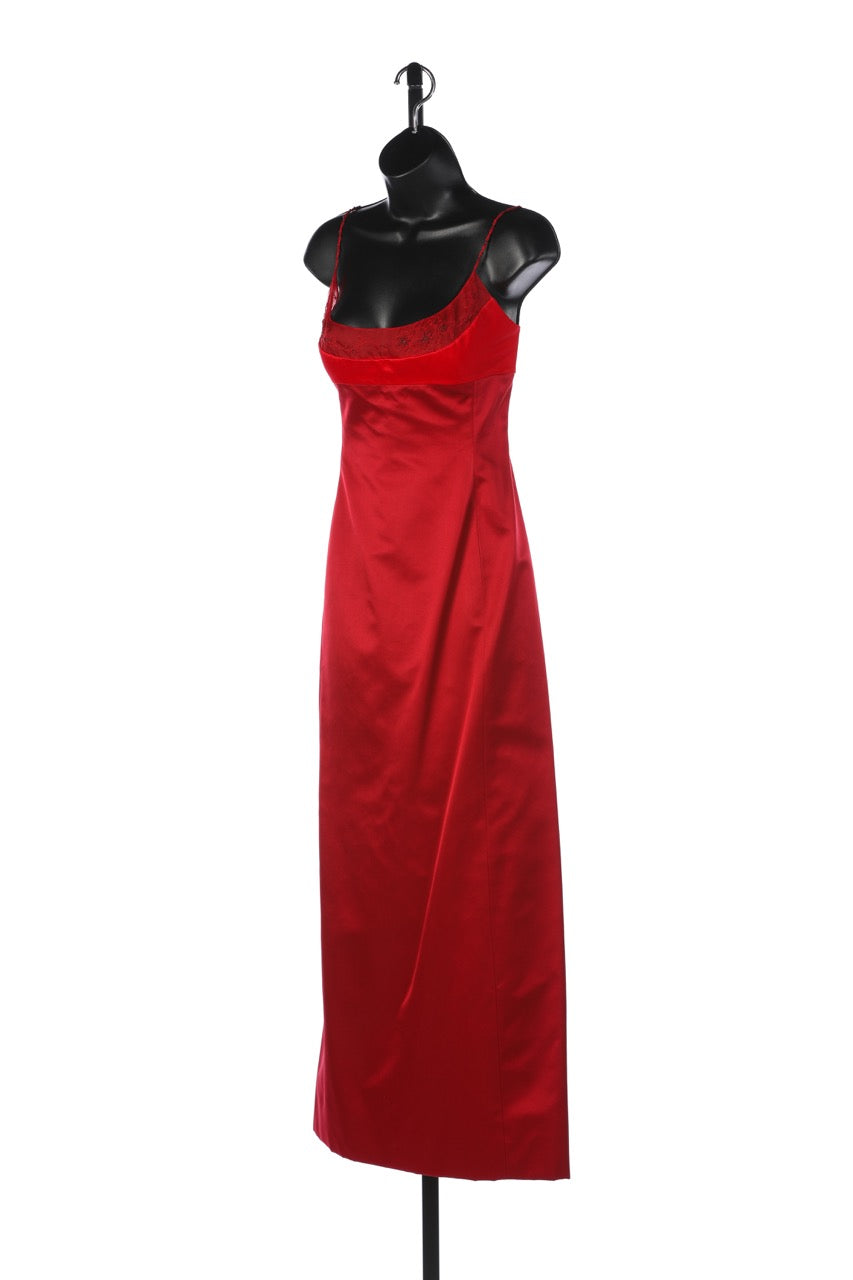 Richard Tyler Couture Silk Red Sleeveless Chiffon Beaded Neck-Line Fitted Full-Length Gown