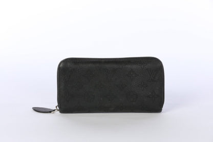 COMES WITH BOX - Louis Vuitton Black Mahina Zippy Wallet