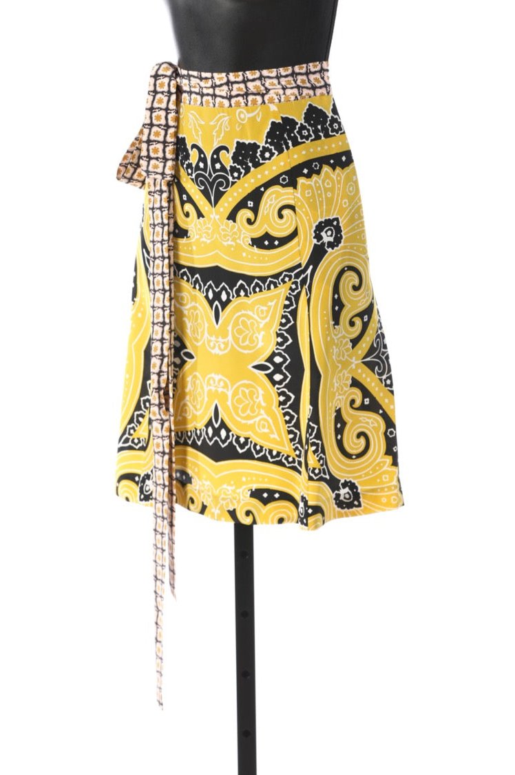 Etro Silk Yellow & Black Pattern Knee Length Skirt w/ Tie Detail (Part of Set) NWT