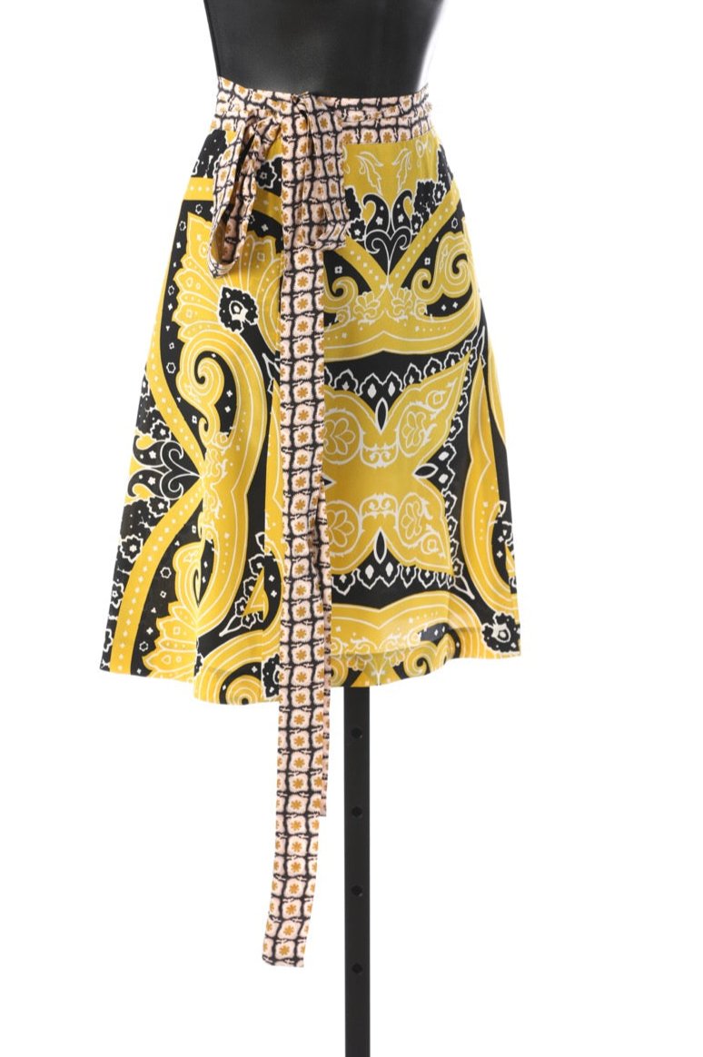 Etro Silk Yellow & Black Pattern Knee Length Skirt w/ Tie Detail (Part of Set) NWT