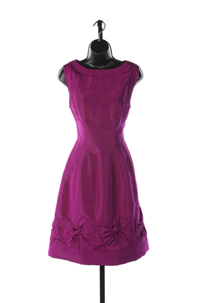 Oscar De La Renta Purple Sleeveless Structured Knee-Length Dress w/ Bows on Bottom