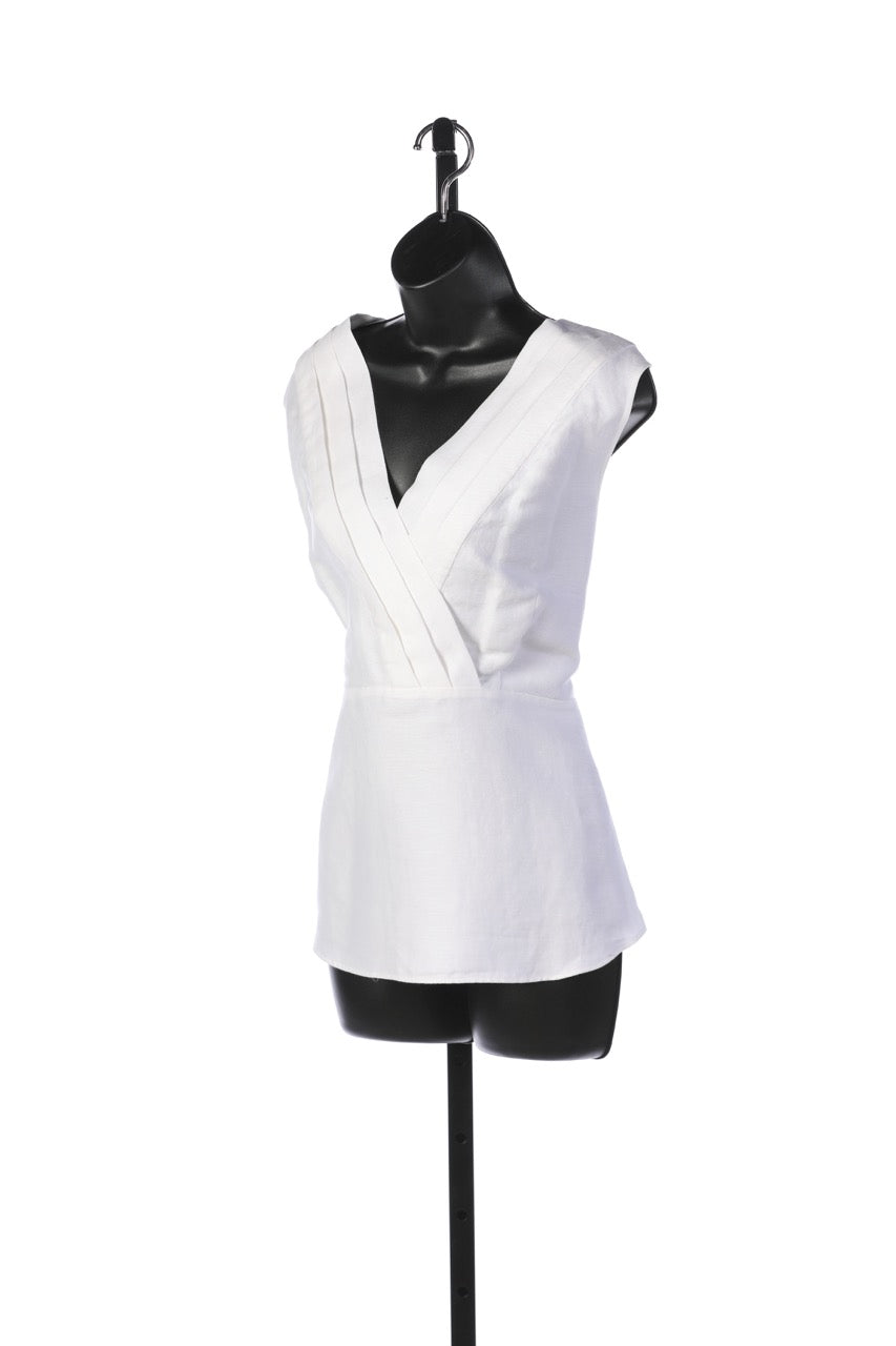 Lafayette 148 White Sleeveless V-Neck Blouse w Layers at Neckline